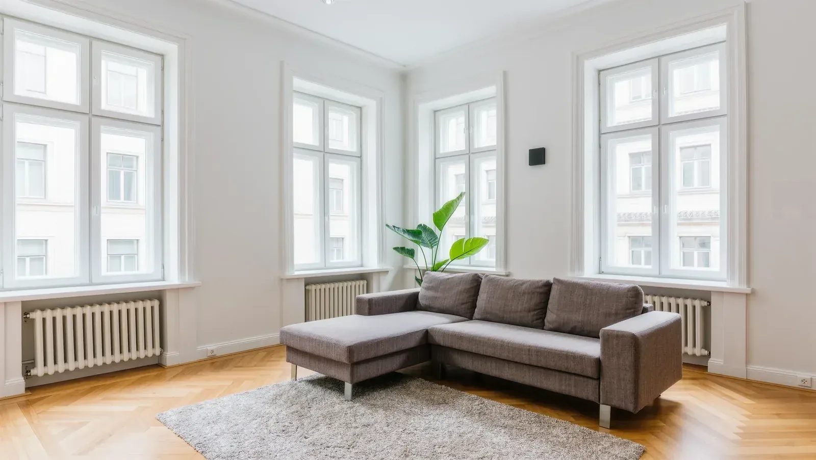 Home Staging in Aarau: Immobilien für Verkauf und Vermietung einrichten, fotografieren und inszenieren
